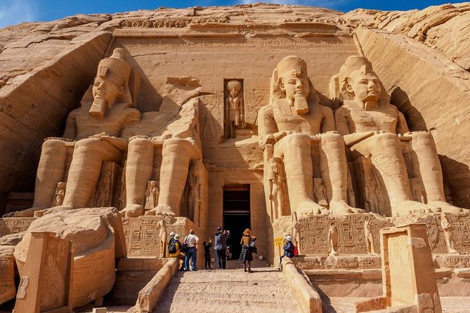 Abu Simbel Temple Flight & Tour From Aswan Guided Day Trip - Flight Experience to Abu Simbel