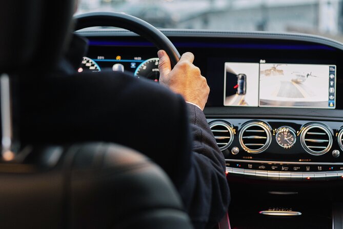 Airport Limousine Transfer: Arlanda Airport to Seaport in Stockholm 1-3 Passengers - Availability and Booking Process