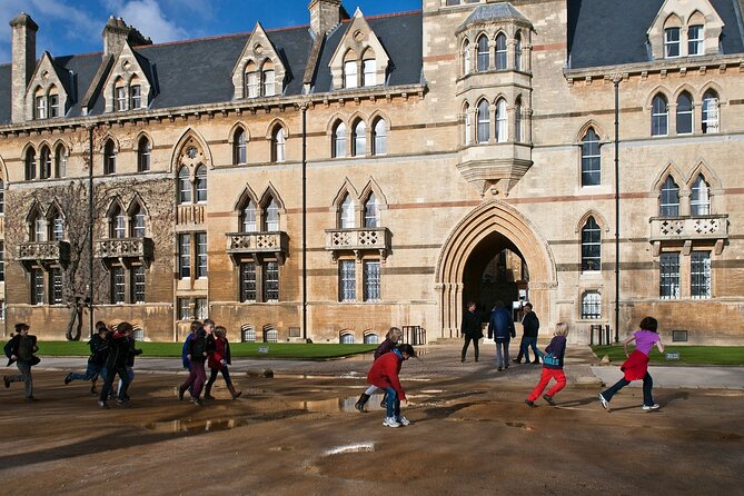 All Inclusive Private Tour of Oxford and Warwick Castle With Pass - Accessibility