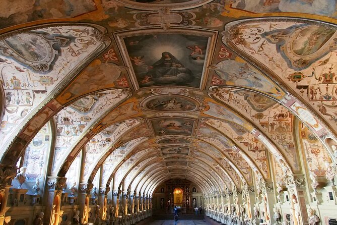 Art & Heritage: Private Walking Tour of Bavarian National Museum - Exploring the Special Exhibitions
