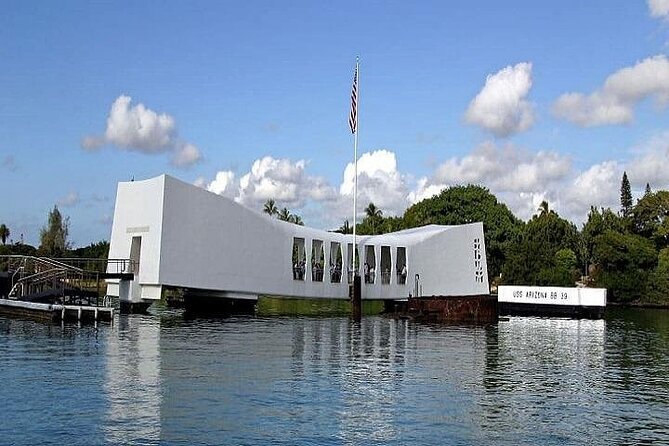 Battleships of WWII at Pearl Harbor Review - Exploring the USS Missouri Battleship