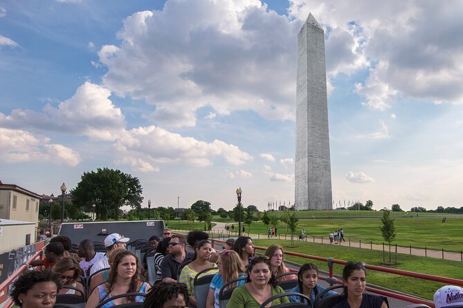 Big Bus DC: Hop-On Hop-Off Sightseeing Tour With 17 Stops - Tour Experience