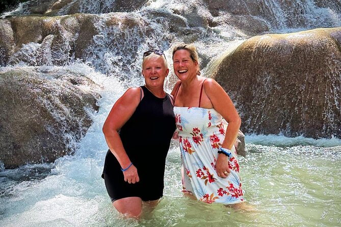 Bob Marley and Dunn's River Falls TOUR - Transportation and Logistics