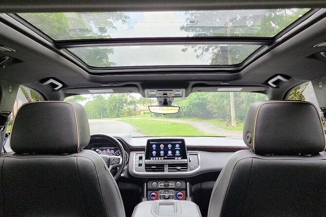 Boca Raton Luxury SUV Transfer To/From Fort Lauderdale Airport - Professional Drivers and Exceptional Service