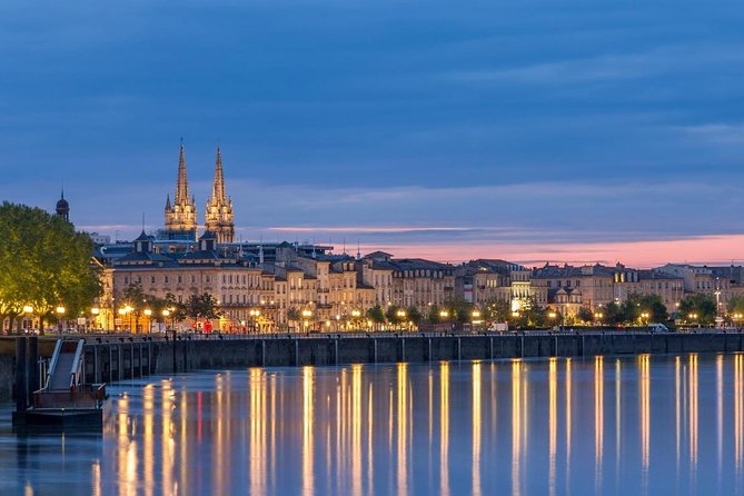 Bordeaux Airport Transfers: Bordeaux Airport BOD to Bordeaux in Business Car - Pickup and Drop-off