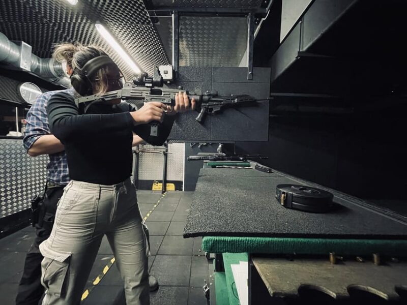 Budapest: Shooting Experience for Couples, The Perfect Date - Safety First