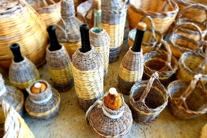 Build a Typical Sardinian Basket With Your Hands - Tips for Crafting a Strong Basket