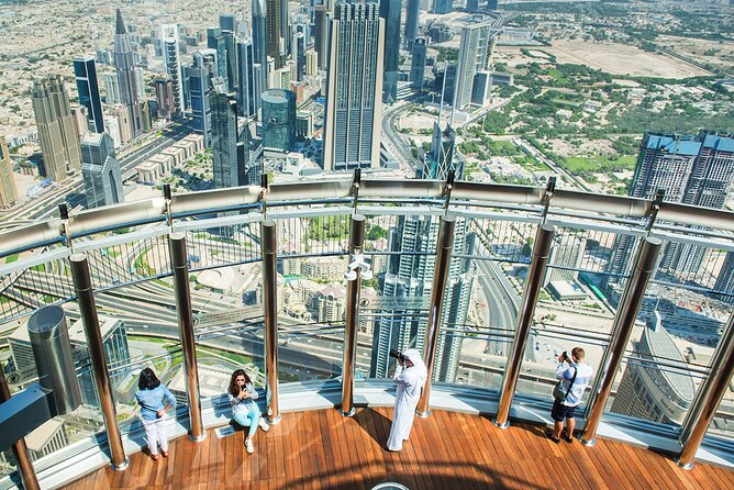 Burj Khalifa Tickets Dubai at the Top With FREE Dubai City Tour - Customer Experiences and Ratings