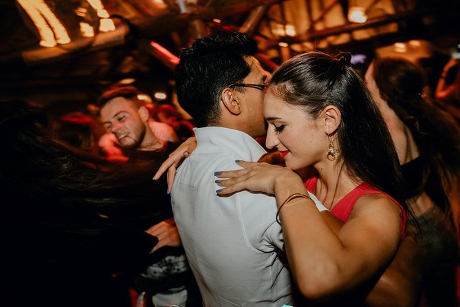 Cancun Salsa Lovers Dance Experience - Session Details