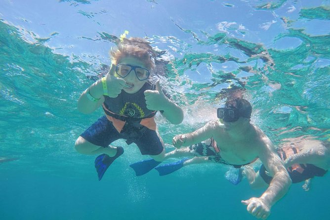 Catamaran Group Sightseeing, Snorkeling Tour Isla Mujeres - Snorkeling Experience