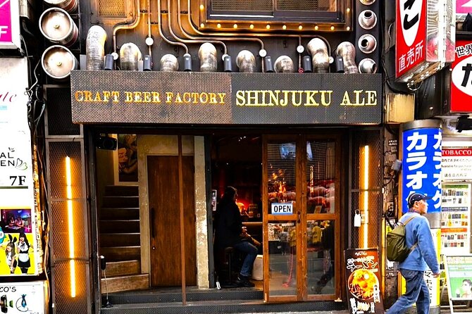 Cheers! Bar Hopping Tour W/ a Local Guide in Shinjuku Kabukicho - Navigating the Vibrant Bar Scene