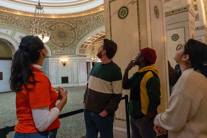 Chicago Winter Loop Walking Tour With Indoor Stops - Schedule and Availability
