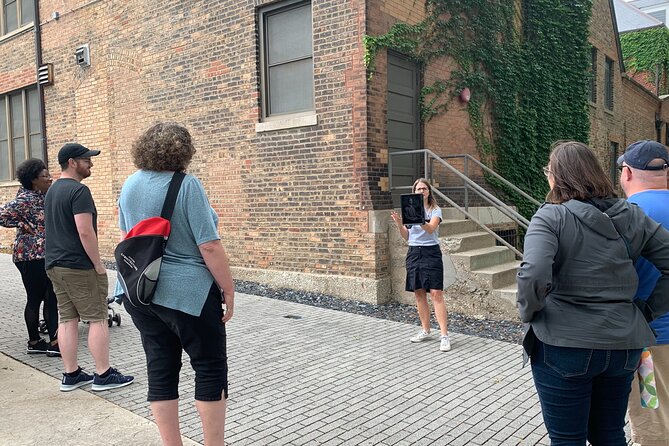 Chicagos Midway, Movies, and the 1893 Worlds Fair Walking Tour - Capturing Iconic Moments on Instagram
