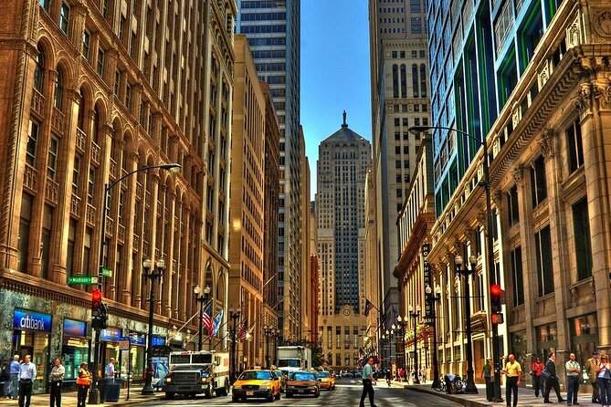 Chicagos Secret Interiors Architectural Walking Tour - Marveling at Intricate Domes and Stunning Gardens