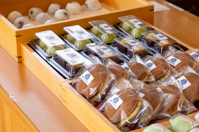 Craft Personalized Fortune Sweets At A Renowned Shop - Booking Details