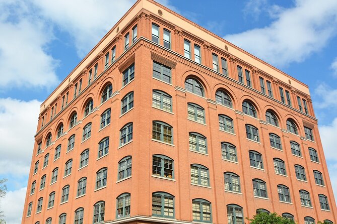 Dallas JFK Assassination Tour Review - Meeting and Start Points