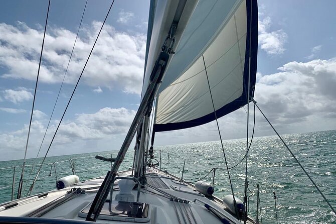 Day Sailing Adventure in the Florida Marine Sanctuary Review - Sailing Experience and Amenities