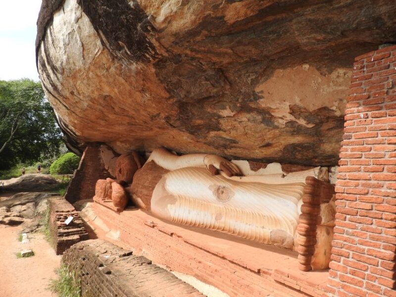 Day Trip to the Ancient Capital of Polonnaruwa From Colombo - Important Considerations