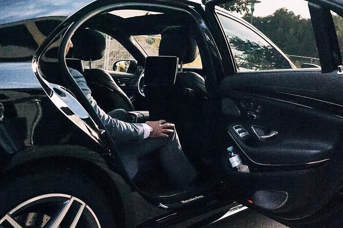 Departure Private Transfer: Tampa City to Tampa Airport TPA in Business Car - Wait Time and Availability