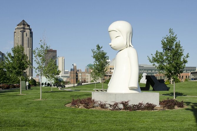 Des Moines Scavenger Hunt: City Beautiful - Navigation and Guidance