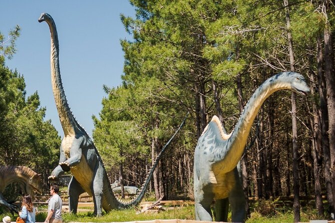 Dinosaurs Park - Family Half Day Tour - Exploring the Dinosaur Exhibits