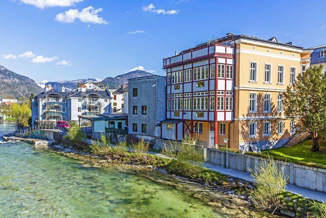 Direct One Way Transfer From Český Krumlov to Bad Ischl - Booking and Confirmation