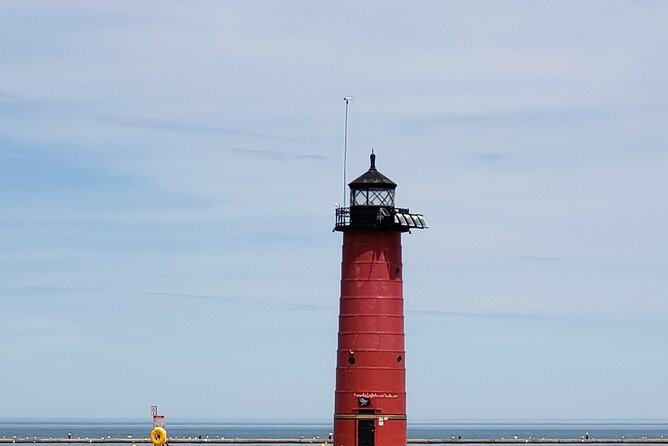 Downtown Kenosha Urban Art and Photography Walking Tour - Discovering Kenoshas Historical Charm