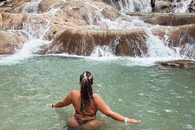 Dunn's River Falls & Horseback Ride Guided Tour From Montego Bay - Inclusions and Amenities
