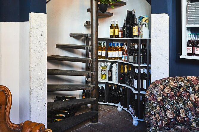 Dutch Wine & Cheese Tasting Royale - Accessibility Information
