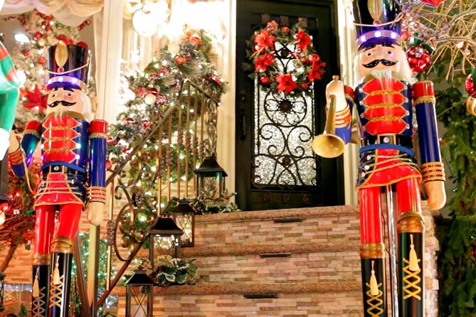Dyker Heights Brooklyn Christmas Lights Walking Tour - Tour Schedule