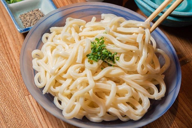 Enjoy Wonderful Wagyu And Sake In Shinjuku - Group Size and Accessibility