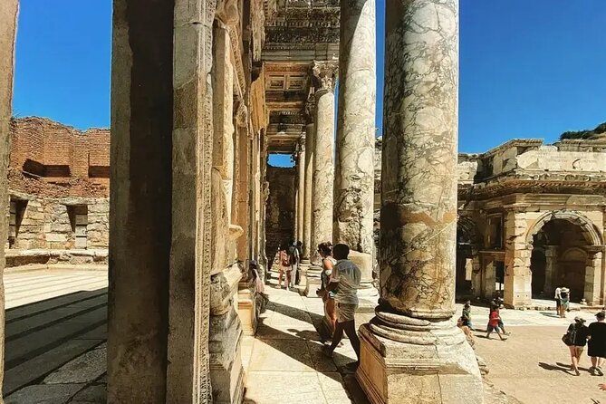 Exclusive Private Ephesus and Virgin Mary Tour From Kusadasi - Exploring Ephesus