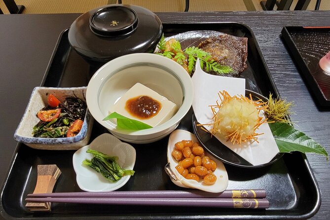 Experience Zen Meditation or Sutra Copying, and Enjoy Vegetarian Food With Monk - Transportation and Pickup Options