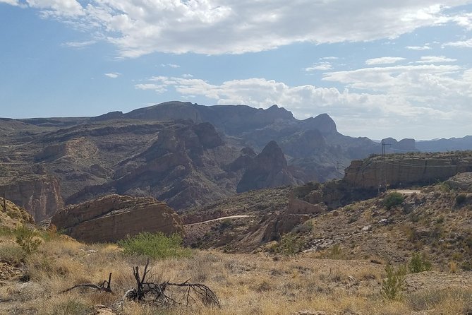 Full Day Apache Trail Adventure Tour From Scottsdale - Enjoying the Steamboat Ride on Canyon Lake