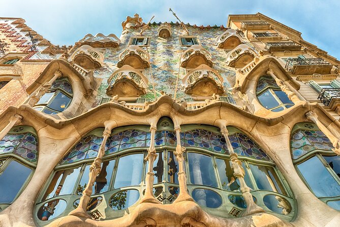 Full Day Private Shore Tour in Barcelona From Tarragona Port - Accessibility and Participation