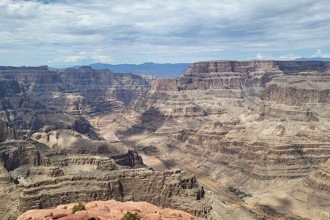 Full Day Tour in Grand Canyon, Hoover Dam and More in Nevada - Expert Guidance