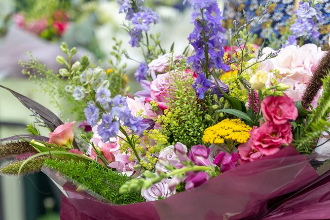 Garden Style Hand-Tied Bouquet Workshop in London - Venue Details