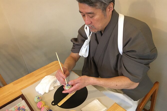 Ginza MANNENDO Wagashi Workshop With Master Yoshi - Hands-On Wagashi Making Experience