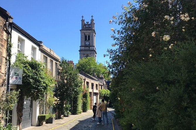Glasgow: Privately Guided Day Tour of Edinburgh in Luxury Minivan - Experienced Local Guide