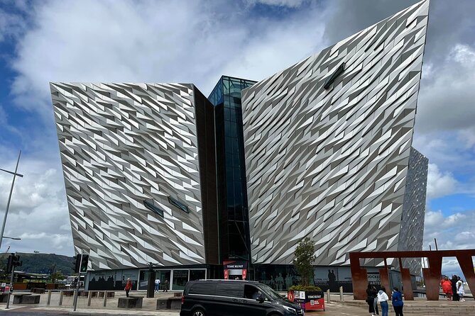 Half Day Private Tour Belfast City - Unique Cultural Experiences