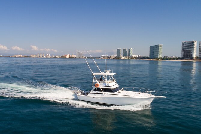 Hatteras 42-44 Classic Yachts in Puerto & Nuevo Vallarta - Included Amenities