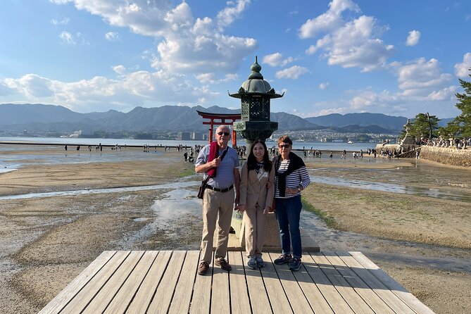 Hiroshima Highlights Private Day Tour - Taking in Hiroshimas Poignant History