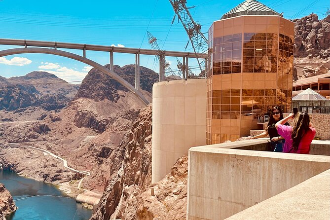Hoover Dam Small Group Express Tour From Las Vegas - Transportation and Amenities