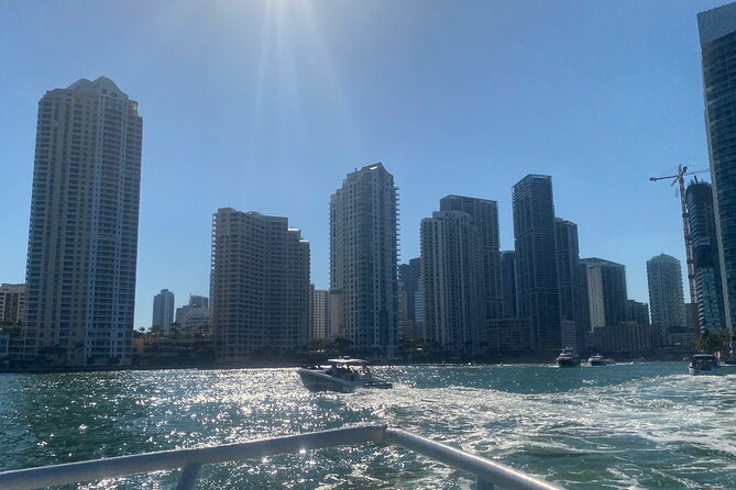 Hop-On Hop-Off Cruise Ticket in Bayside and South Beach in Miami - Meeting Points and Logistics
