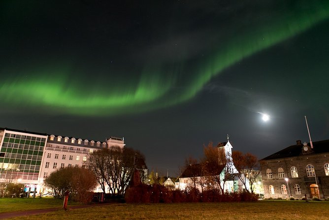 Hunting for Reykjavik Northern Lights Private Tour - Pricing Structure