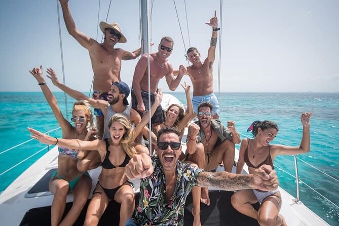 Isla Mujeres Private Catamaran, Cruising, Snorkeling Having Fun!! - Dining and Beverages