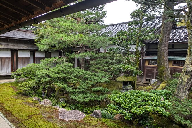 Kanazawa Must-See Spots Full Day Tour - Kyu-Nakaya Teahouse Museum