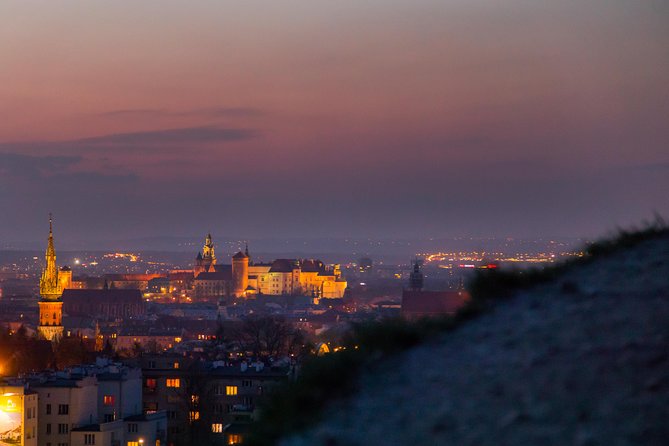 Kraków (Poland) at Night! (Evening Walk With Torches) - Illuminating the City Center