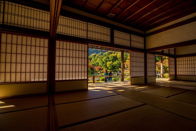 Kyoto Arashiyama: Fall Foliage Walking Tour【Autumns Limited】 - Tour Details