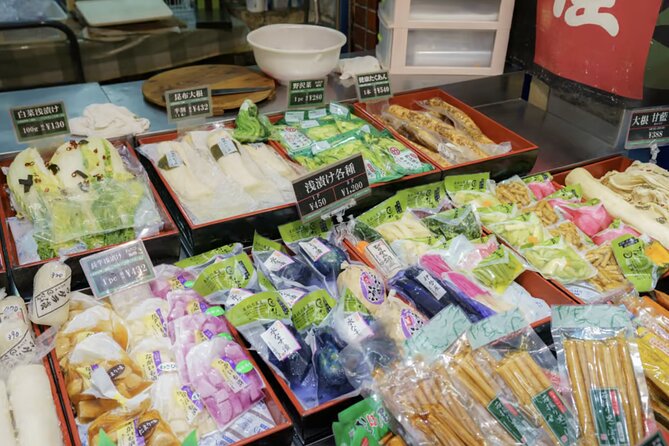Kyoto Nishiki Market Food and Walking Tour - Savoring the Flavors of Kyoto